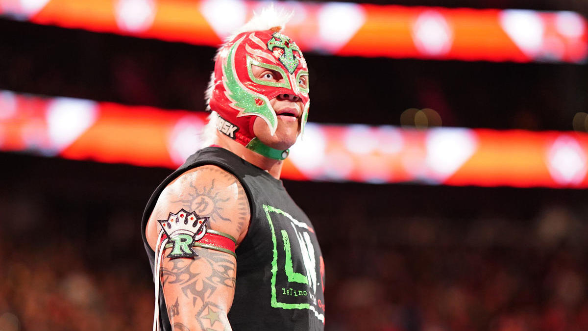 Rey Mysterio shares update on in-ring return and reveals details about his injury